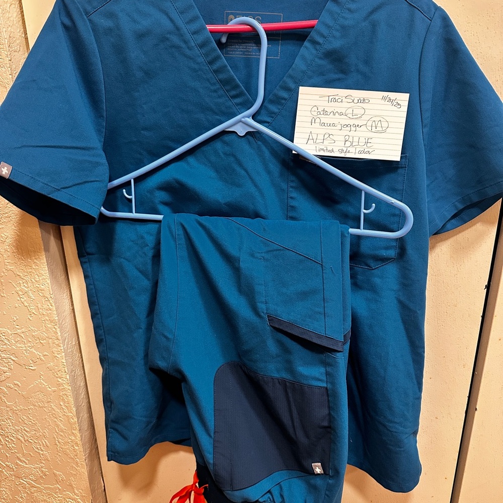 Alps Blue Scrub Set FIGS